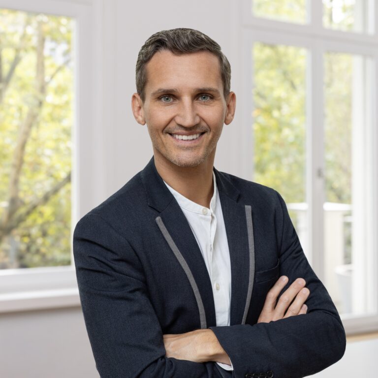 Ben Schüller-Gurung
